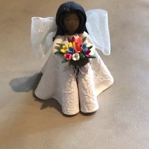 Kneeded Angels Figurine “ Bouquet of flowers“
